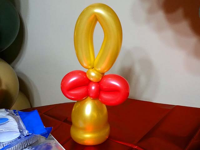 Balloon Design of a Christmas bell