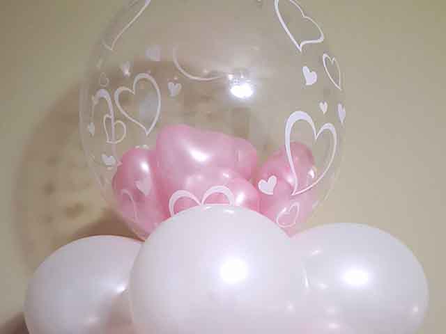 Balloon Centerpiece with a heart filled balloon on top