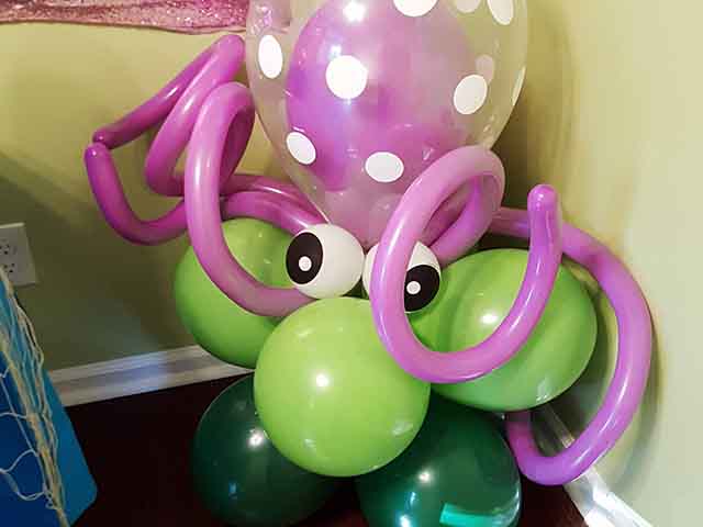 Balloon octopus design