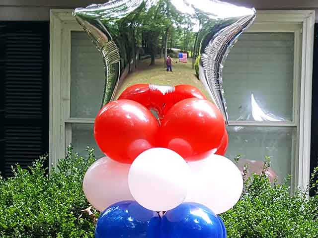 Independence Day balloon column