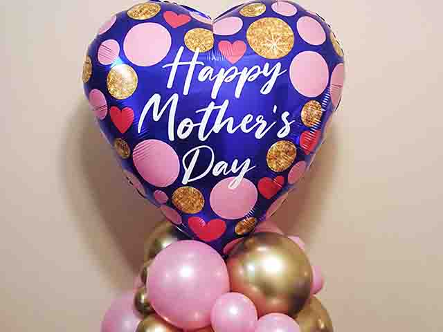 Mother's Day Balloon centerpiece