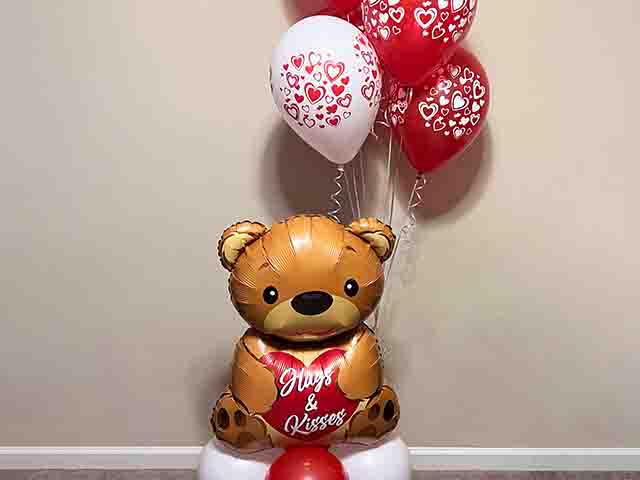 Valentine Balloon Bear