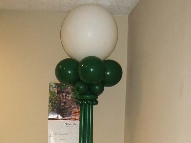 Balloon Design of a lamp post